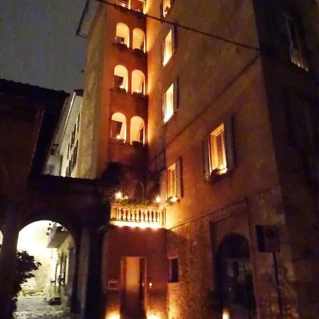 La Torre Della Meridiana * Μπέργκαμο